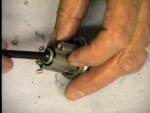 Learn to be a locksmith. Lockpicking lesson and lockpicking techniques.
